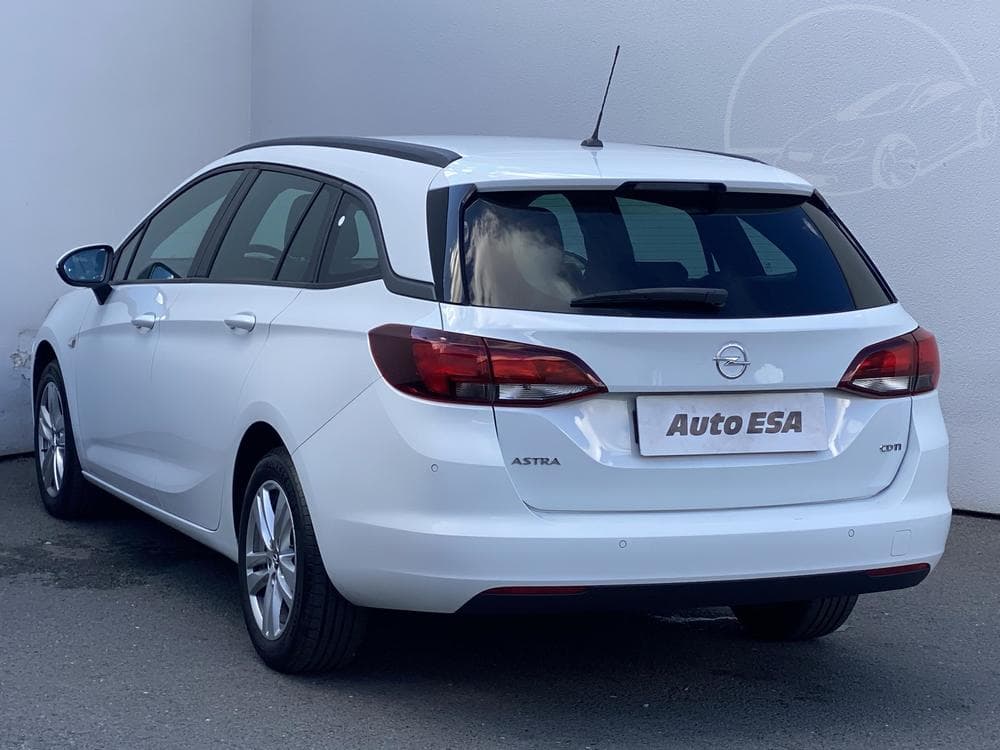 2018 Opel ASTRA - 26