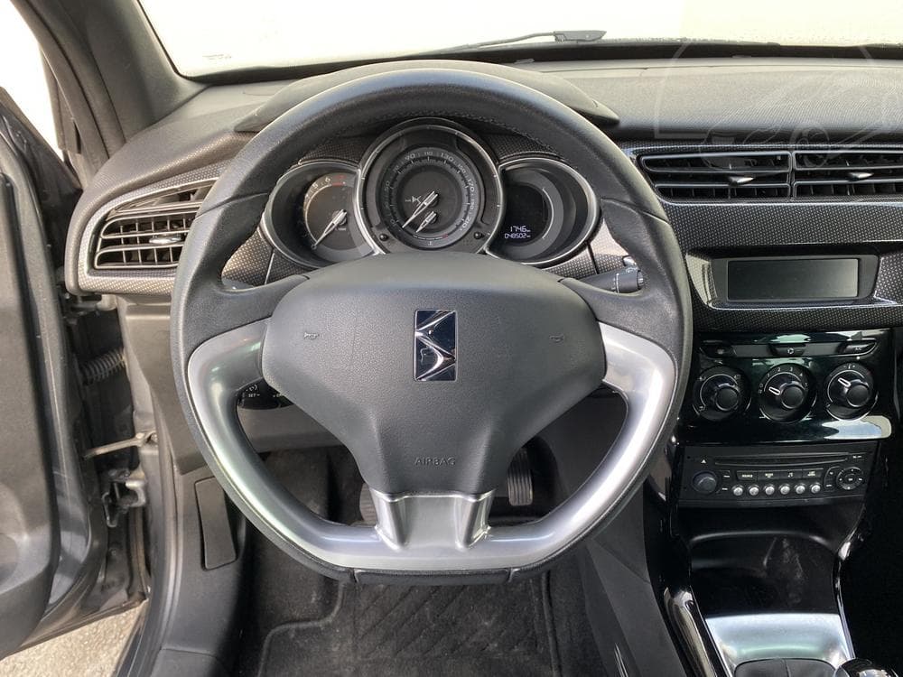 2015 Citroen DS3 - 11