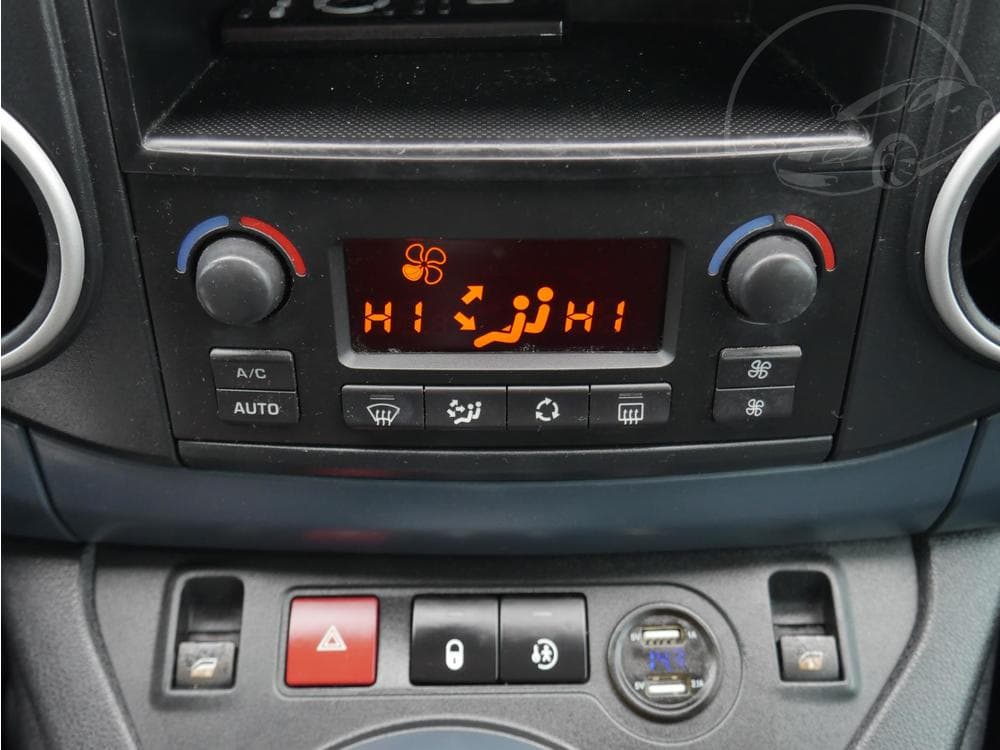 2010 Peugeot Partner - 40