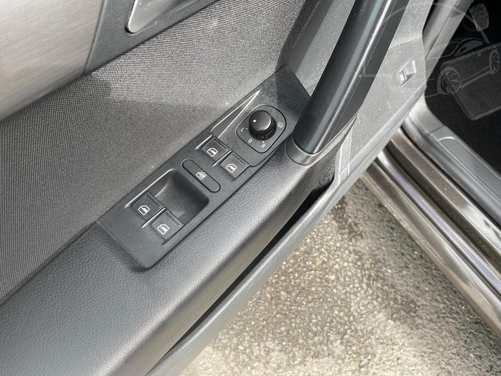 2013 Volkswagen PASSAT - 11