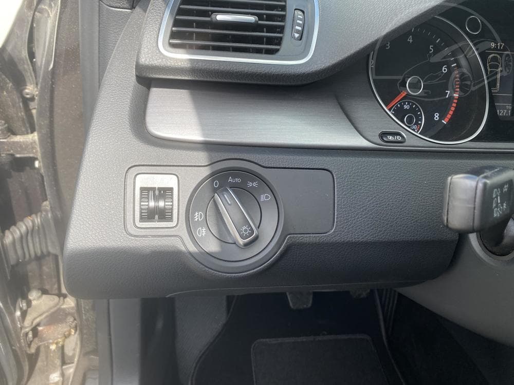 2013 Volkswagen PASSAT - 13
