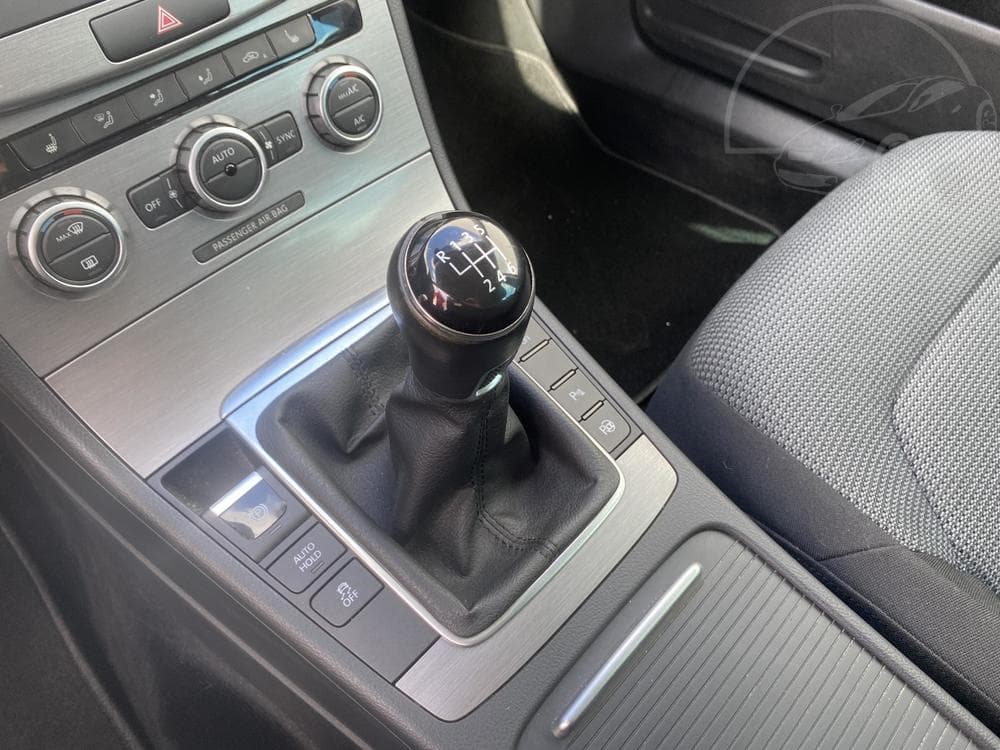 2013 Volkswagen PASSAT - 14