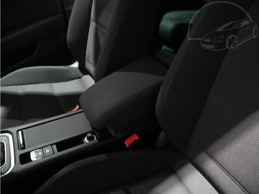 2015 Volkswagen PASSAT - 46
