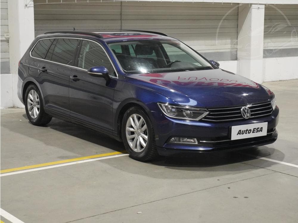 2015 Volkswagen PASSAT