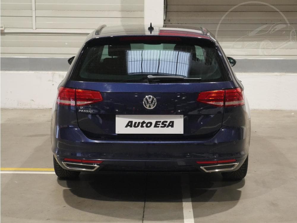 2015 Volkswagen PASSAT - 13