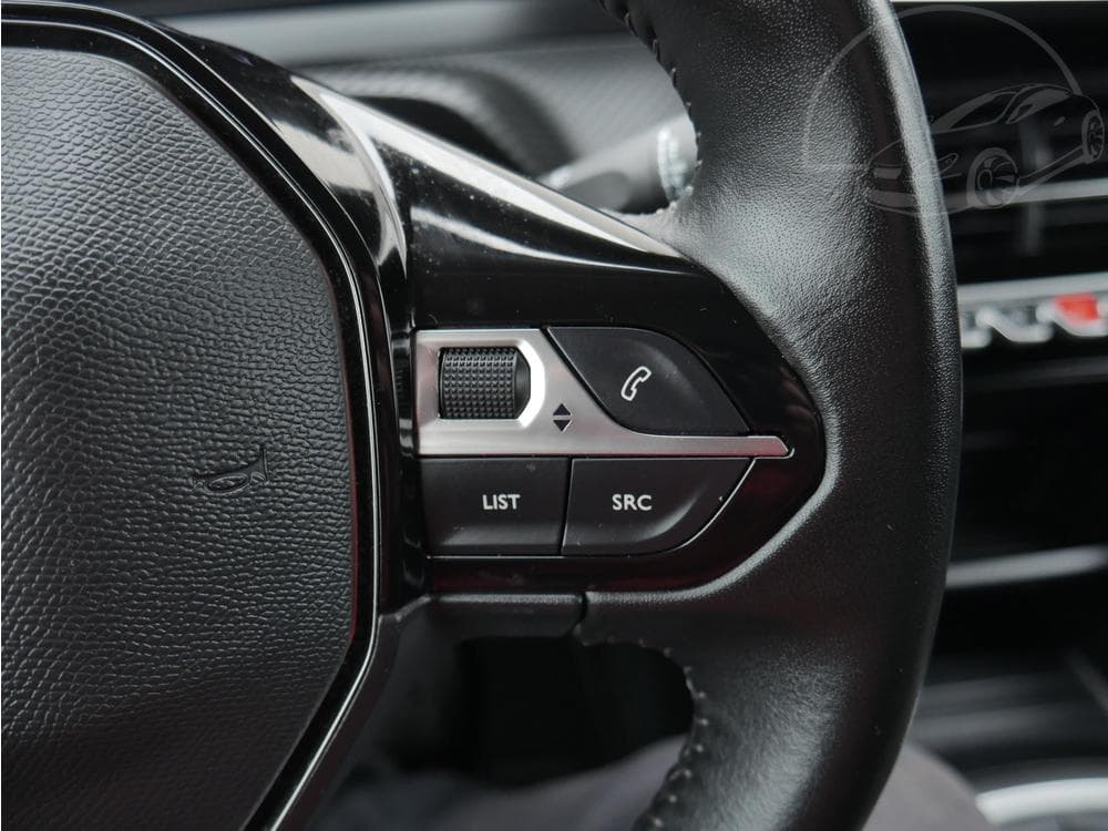 2021 Peugeot 2008 - 13