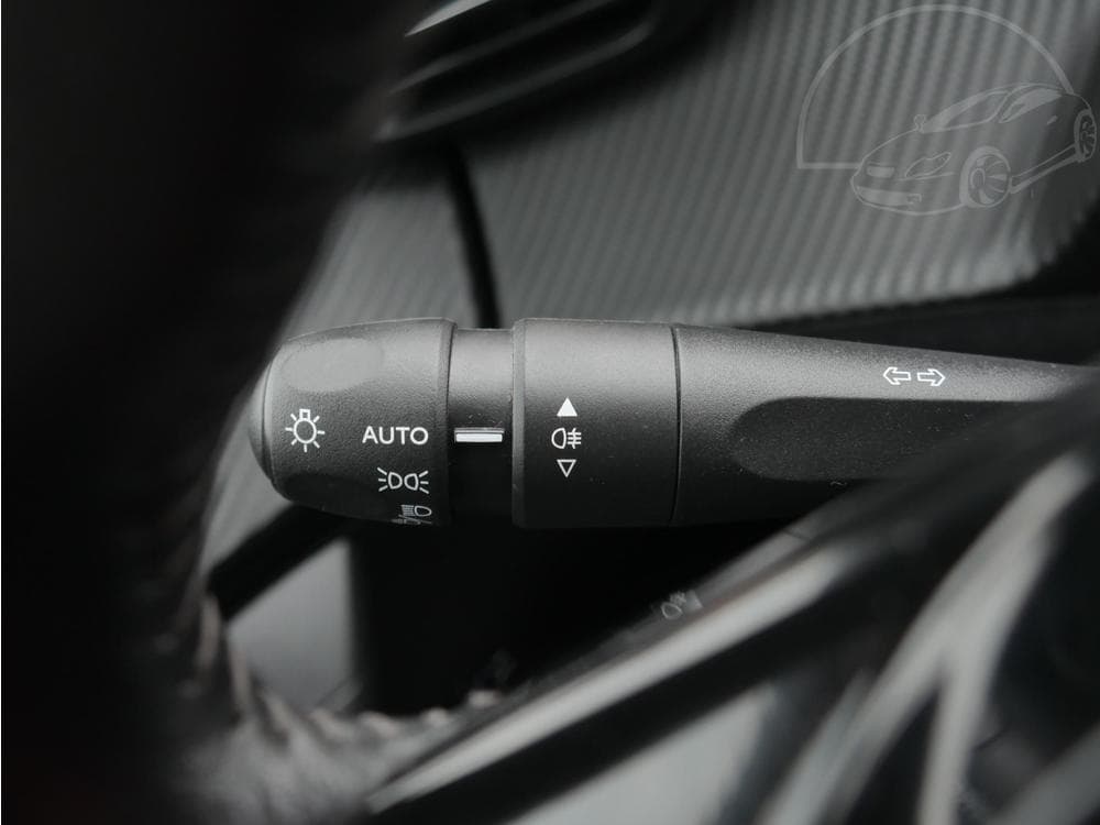 2021 Peugeot 2008 - 14