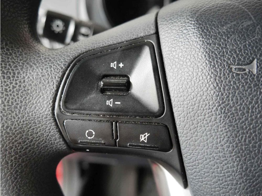 2013 Kia RIO - 12