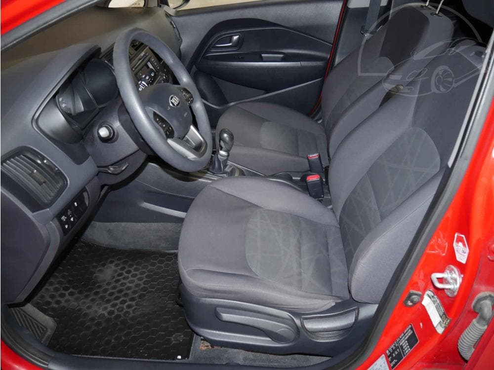 2013 Kia RIO - 9