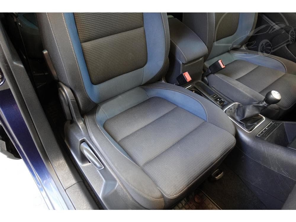 2010 Volkswagen TIGUAN - 11