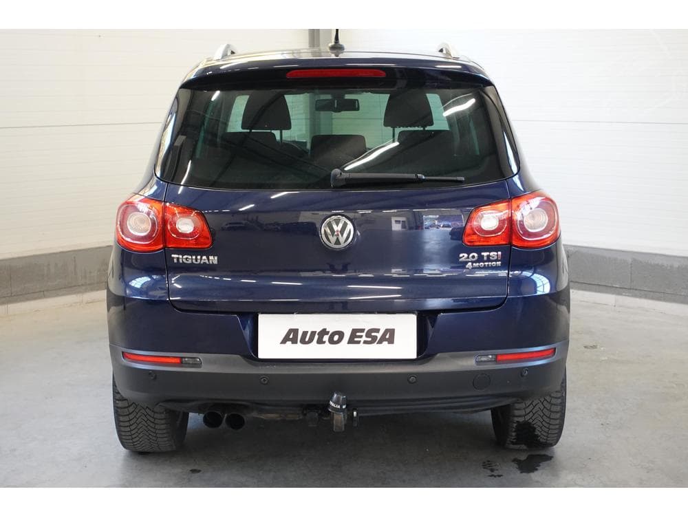 2010 Volkswagen TIGUAN - 5