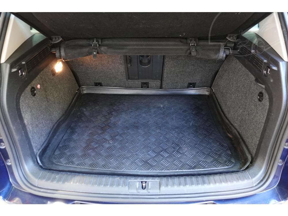 2010 Volkswagen TIGUAN - 7