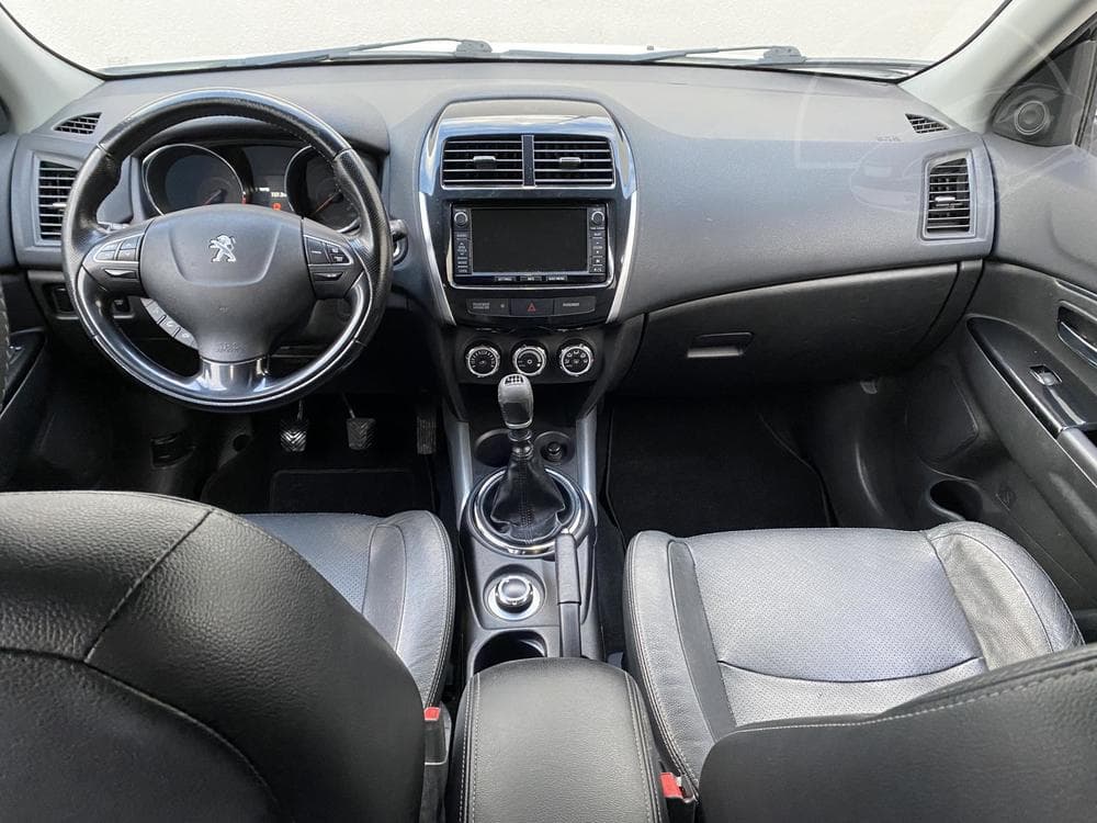 2016 Peugeot 4008 - 36