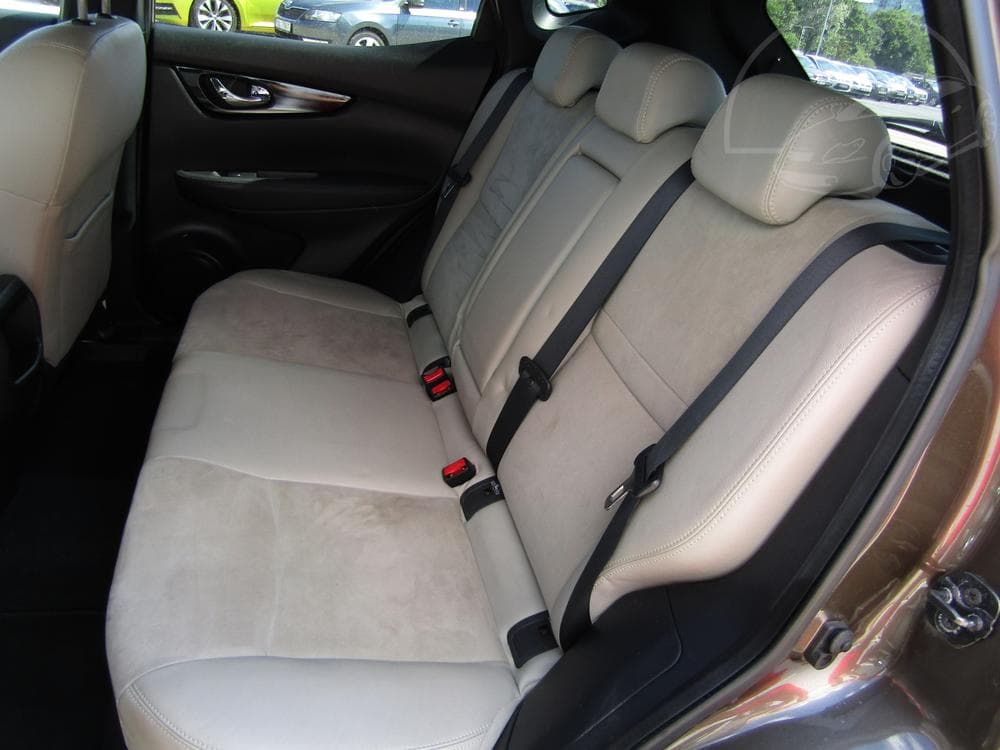 2015 Nissan QASHQAI - 19
