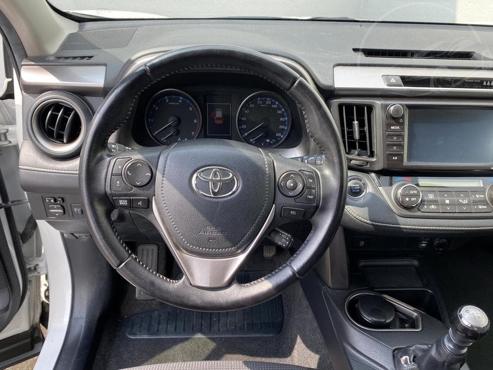 2016 Toyota RAV4 - 28