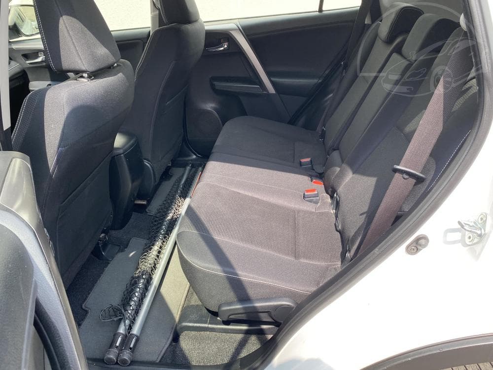 2016 Toyota RAV4 - 43