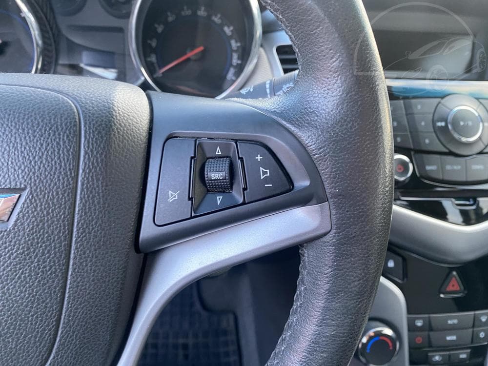 2009 Chevrolet CRUZE - 13