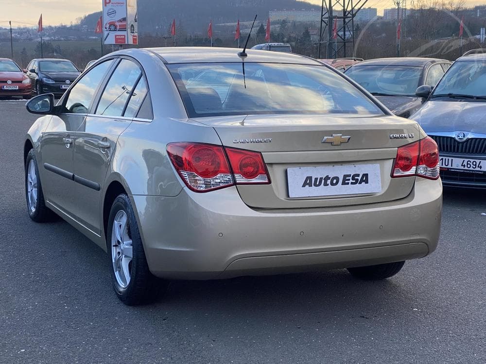 2009 Chevrolet CRUZE - 4