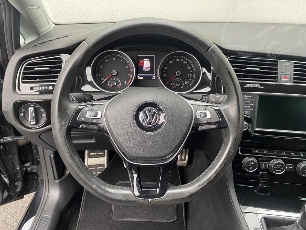 2017 Volkswagen GOLF - 31