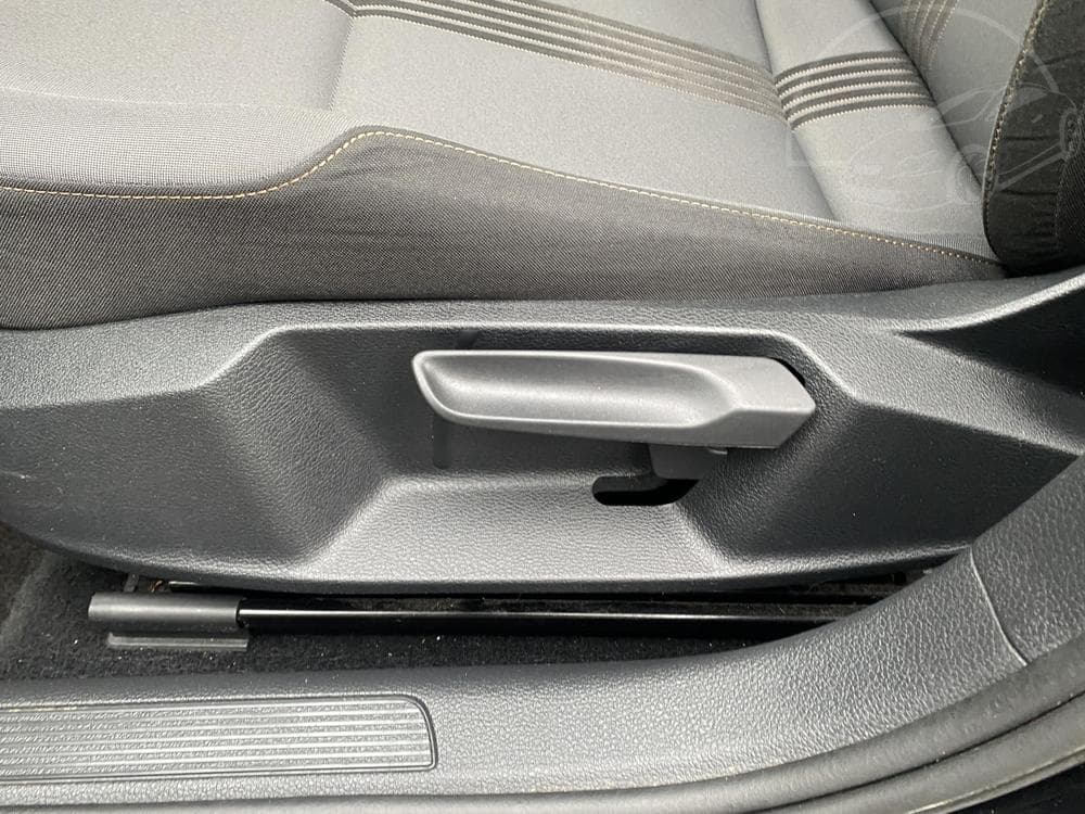 2017 Volkswagen GOLF - 40