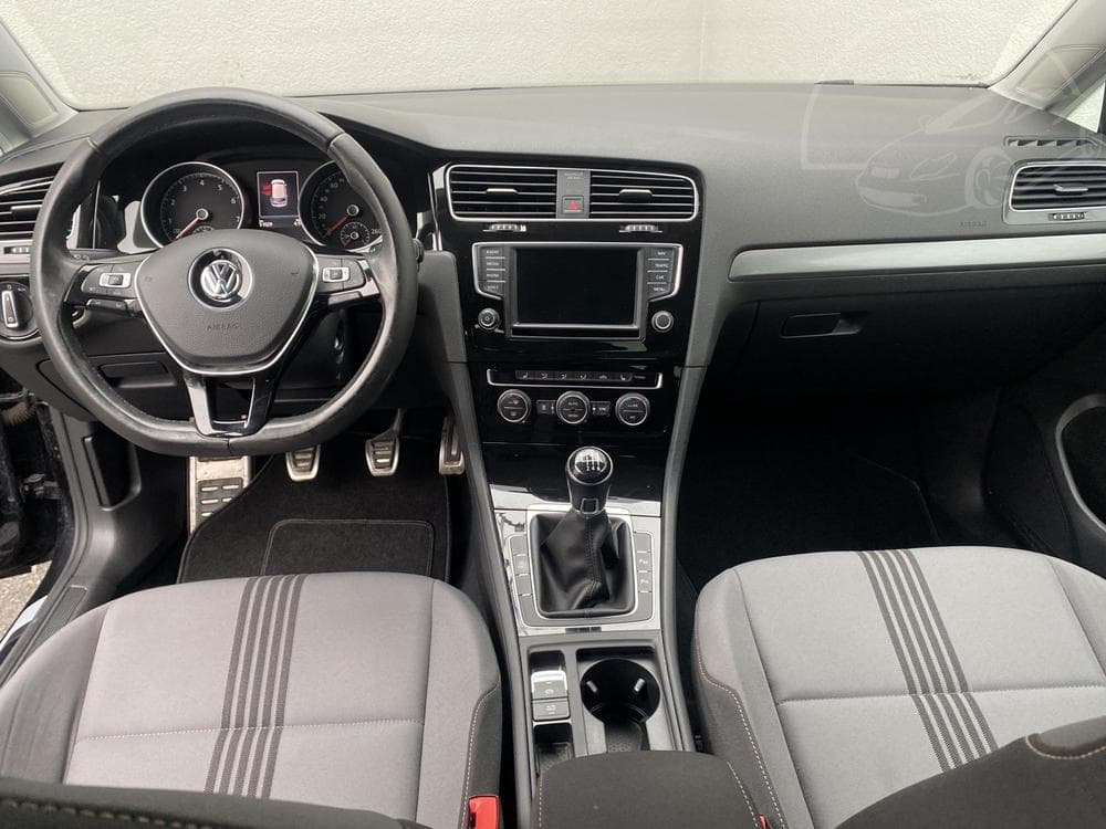 2017 Volkswagen GOLF - 22