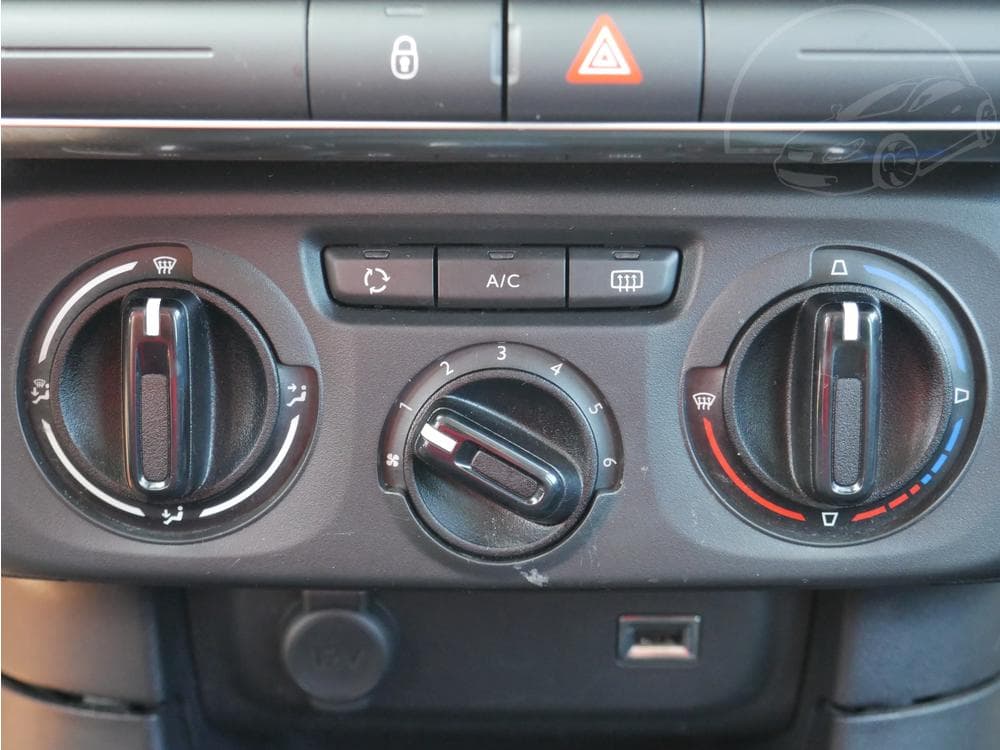 2019 Citroen C3 - 29