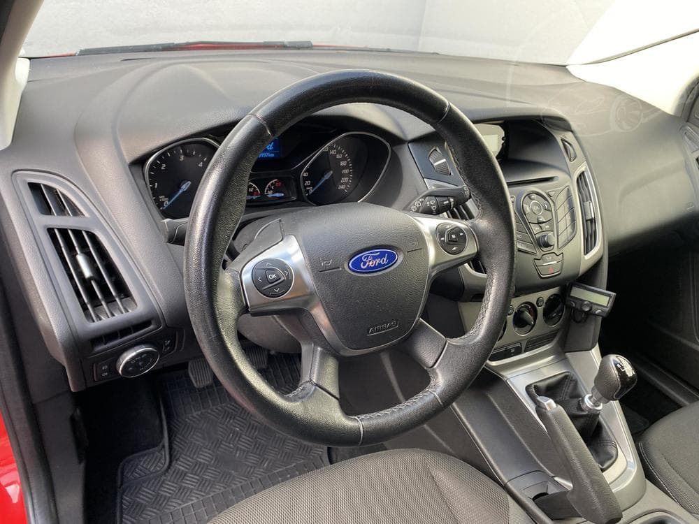 2014 Ford FOCUS - 13