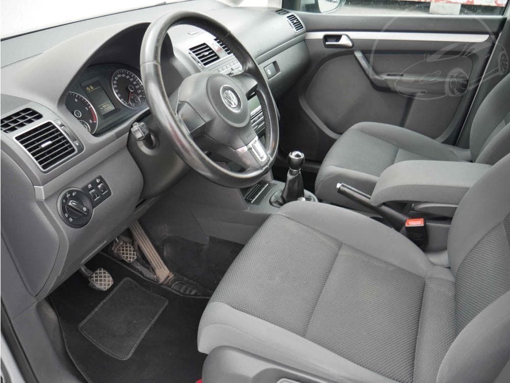 2011 Volkswagen TOURAN - 9