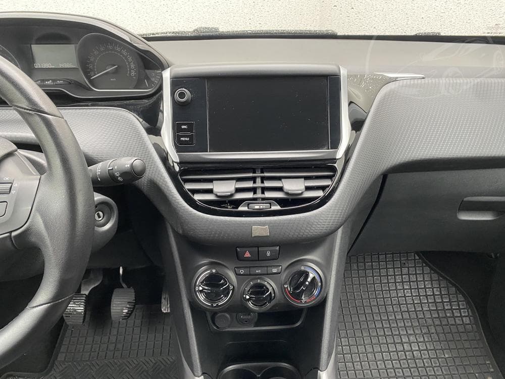 2018 Peugeot 2008 - 23