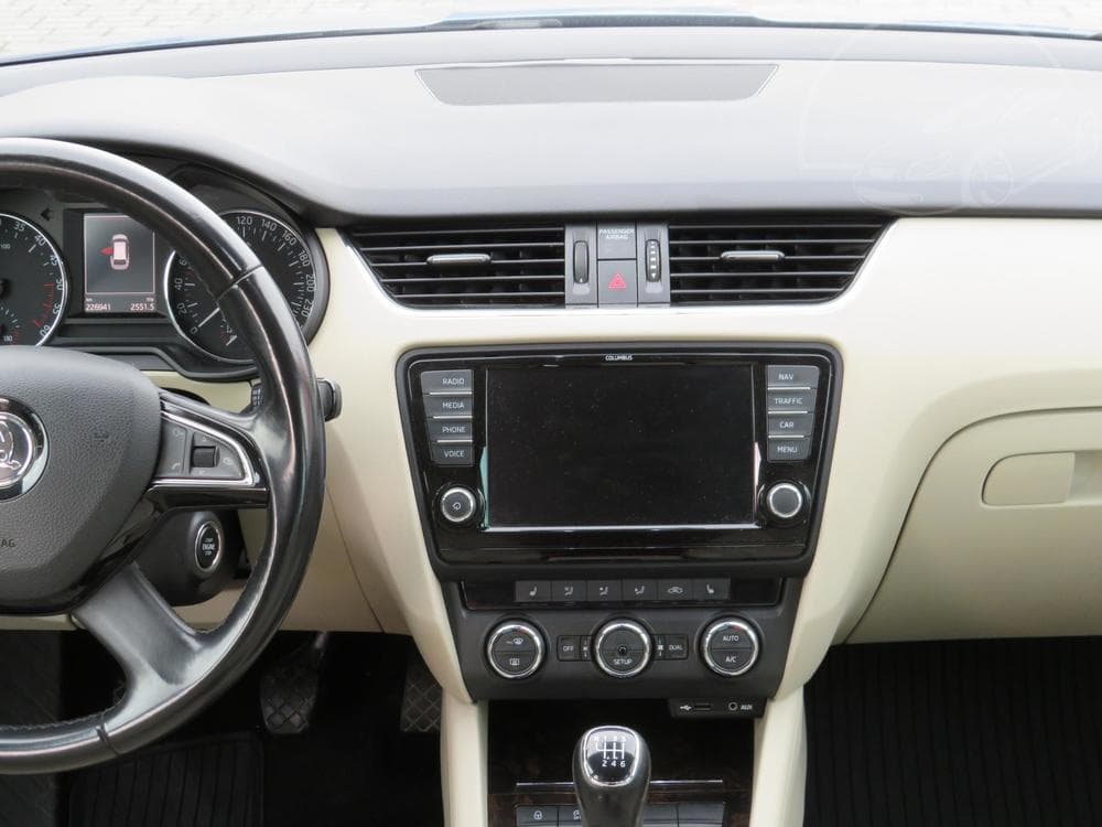 2013 Škoda OCTAVIA - 21