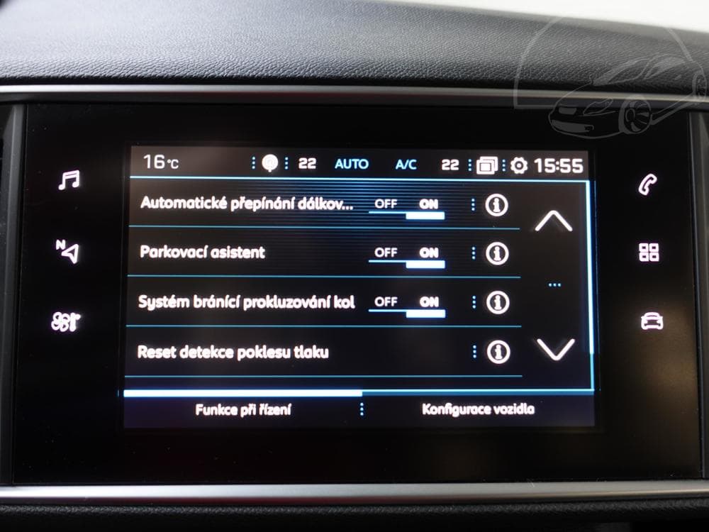 2018 Peugeot 308 - 18