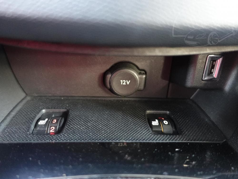 2018 Peugeot 308 - 20