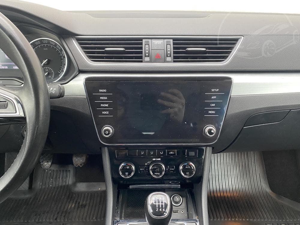 2017 Škoda SUPERB - 34