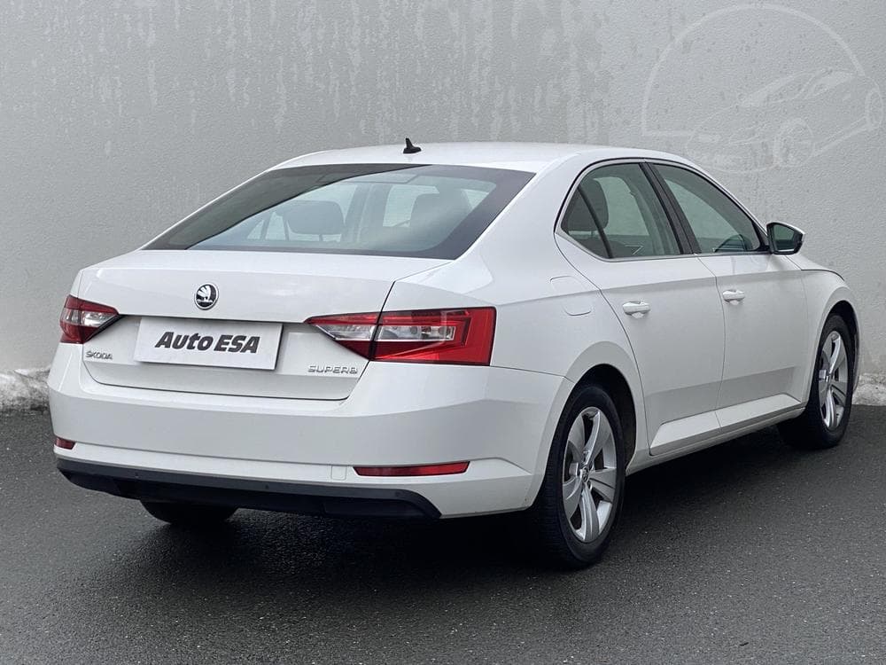 2017 Škoda SUPERB - 10