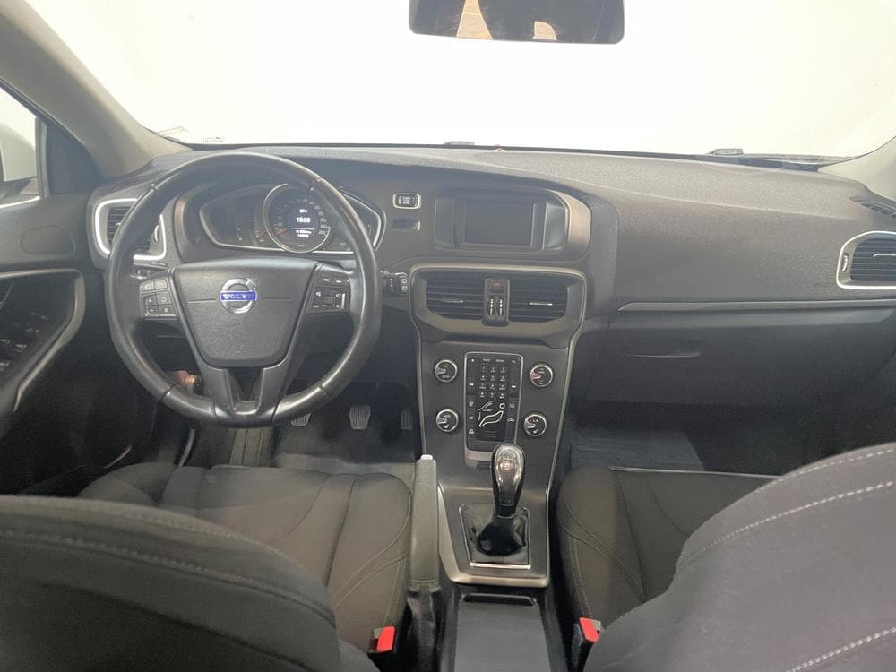 2015 Volvo V40 - 7