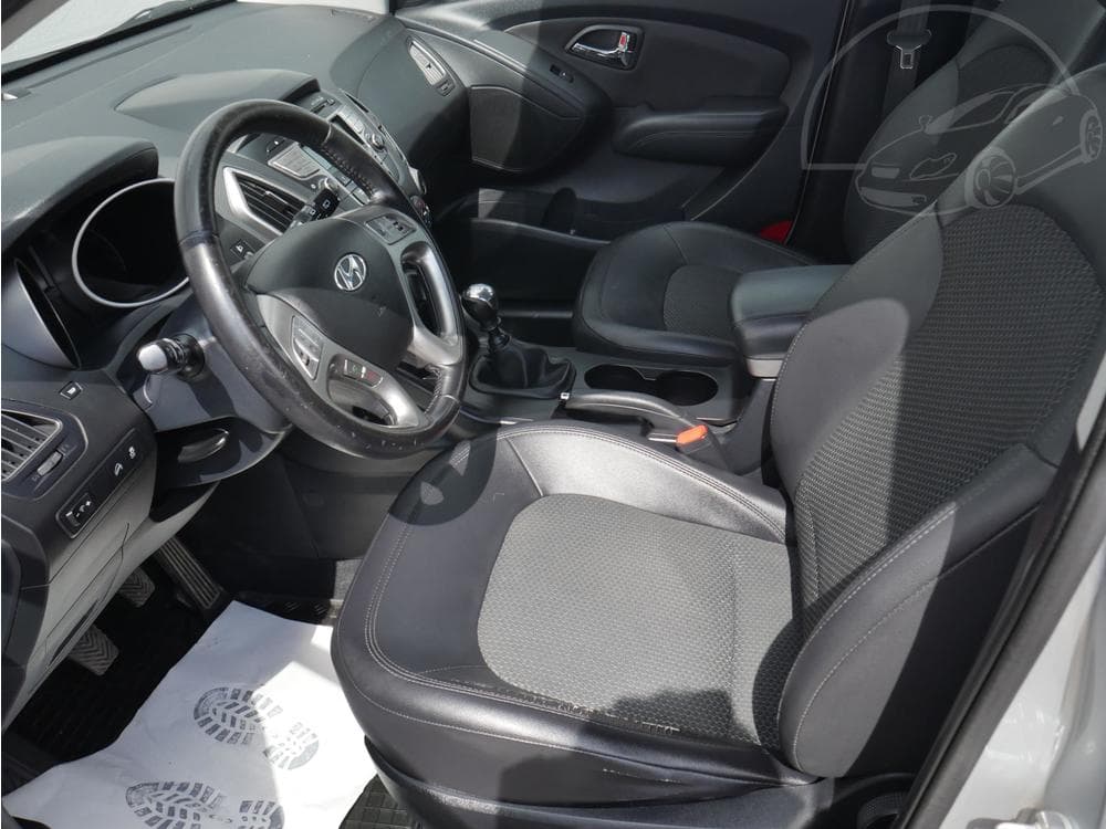 2012 Hyundai ix35 - 15