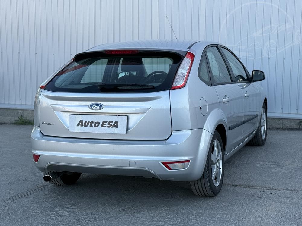 2011 Ford FOCUS - 4