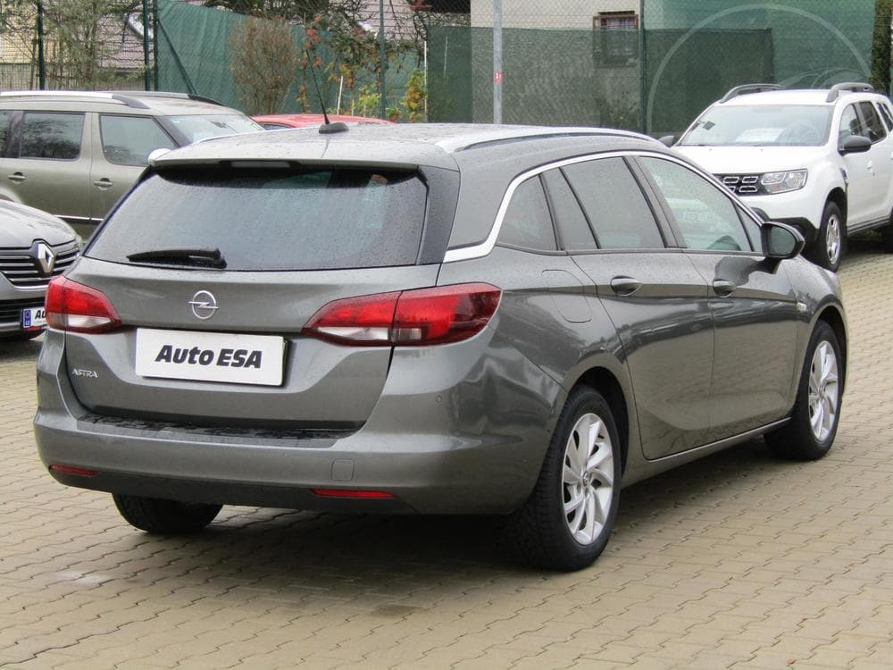 2021 Opel Astra - 6