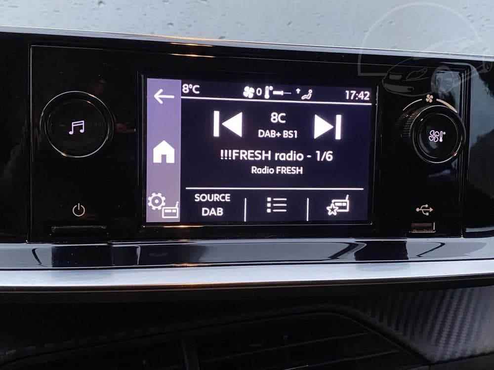 2020 Peugeot 208 - 16