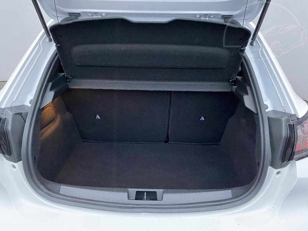 2020 Peugeot 208 - 7