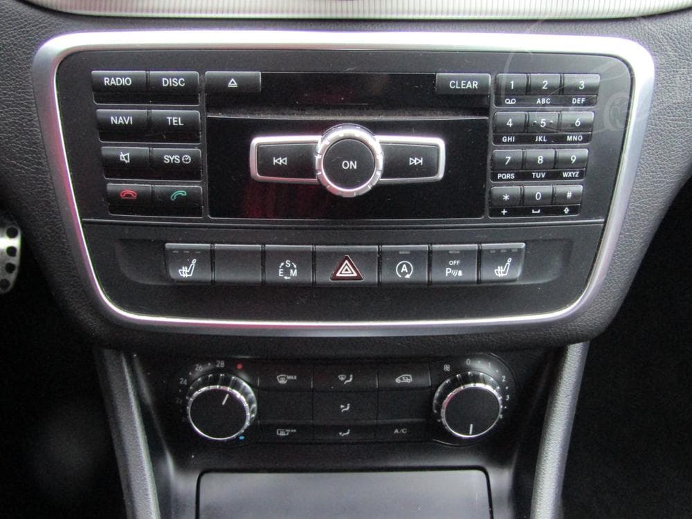 2015 Mercedes-Benz GLA - 46