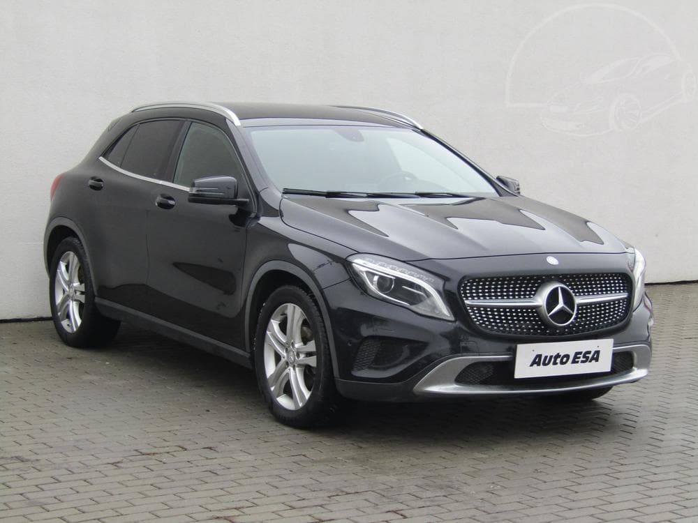 2015 Mercedes-Benz GLA