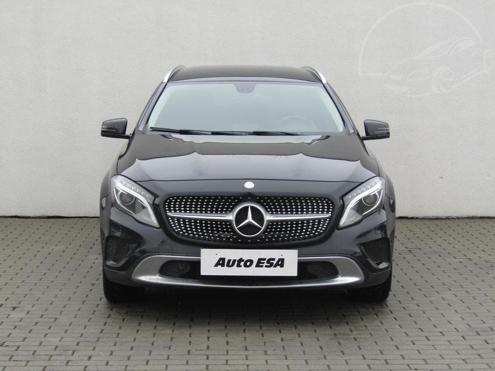 2015 Mercedes-Benz GLA - 4