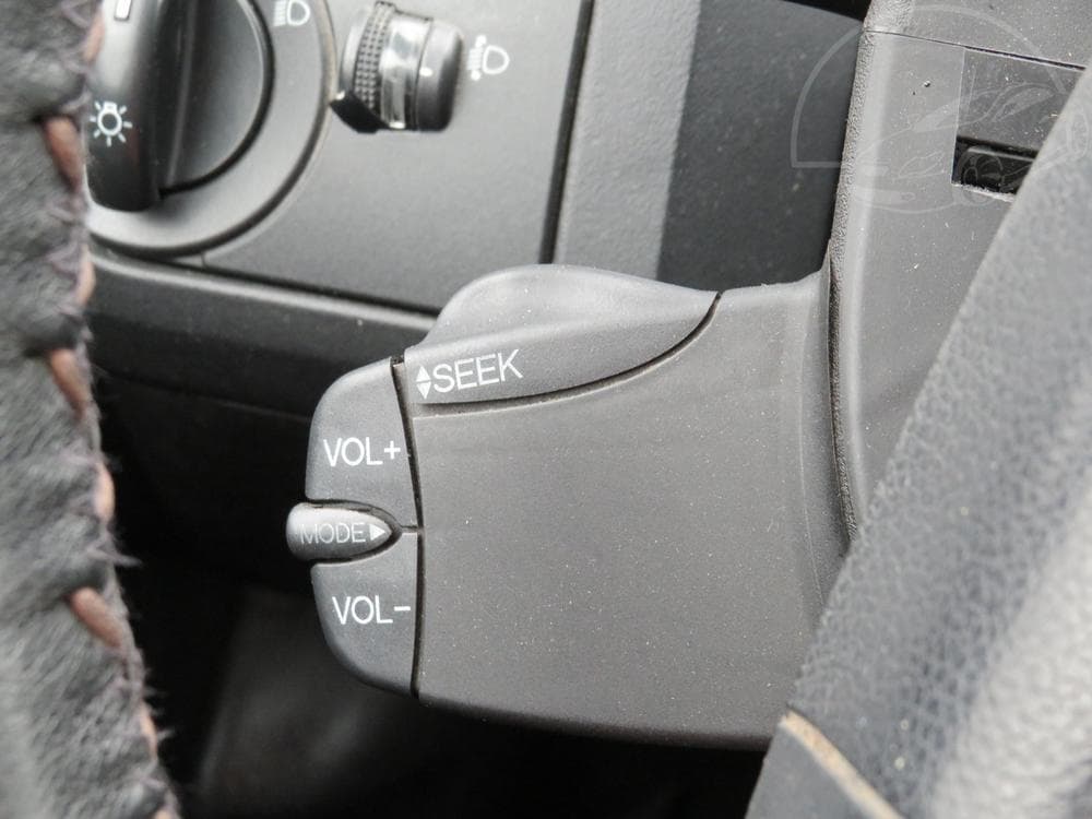 2005 Ford FIESTA - 13