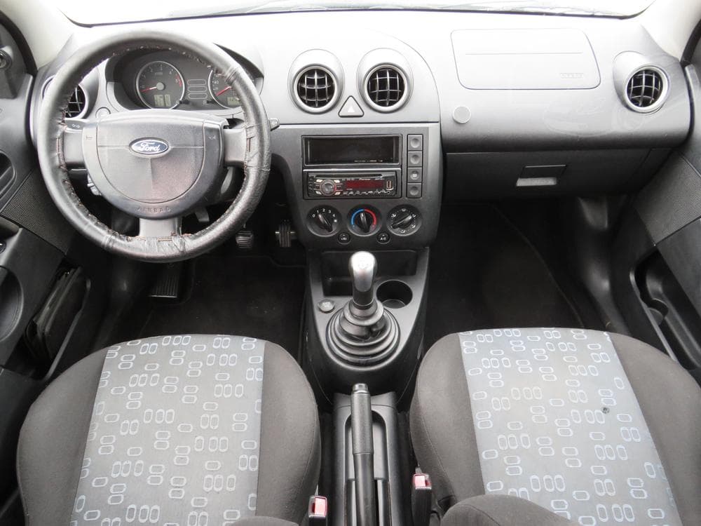 2005 Ford FIESTA - 8