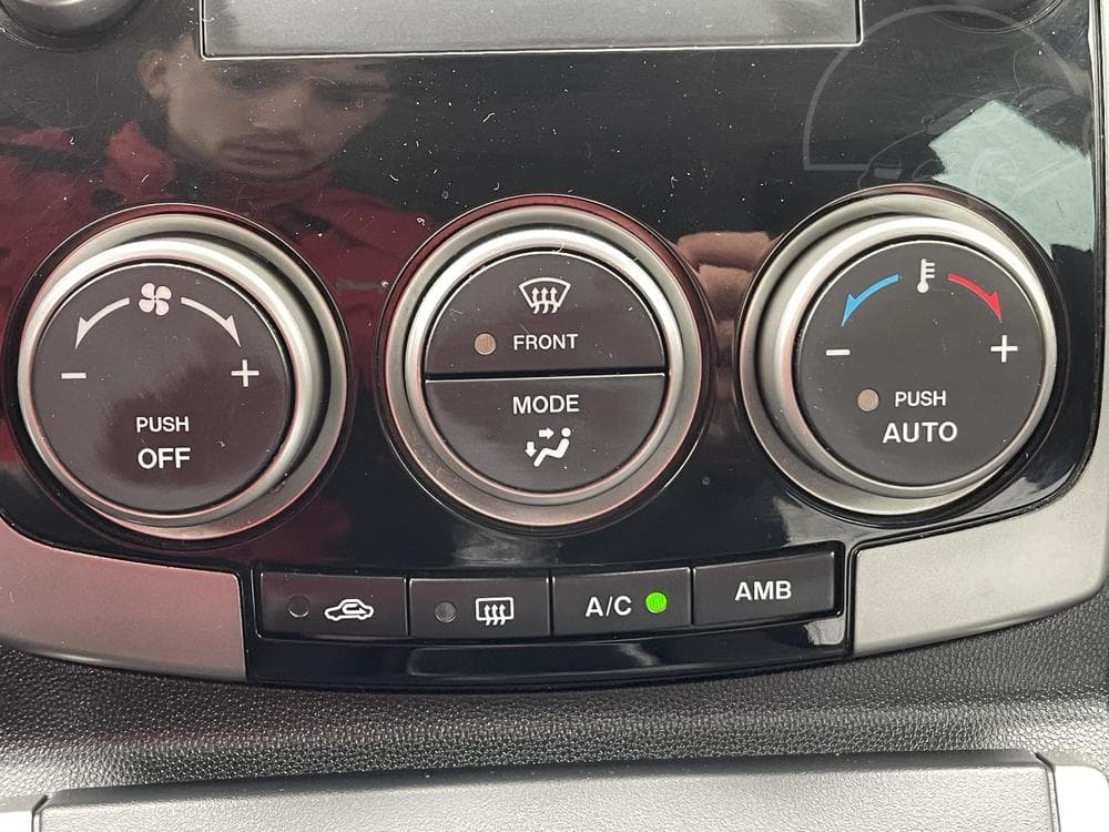 2010 Mazda 5 - 14