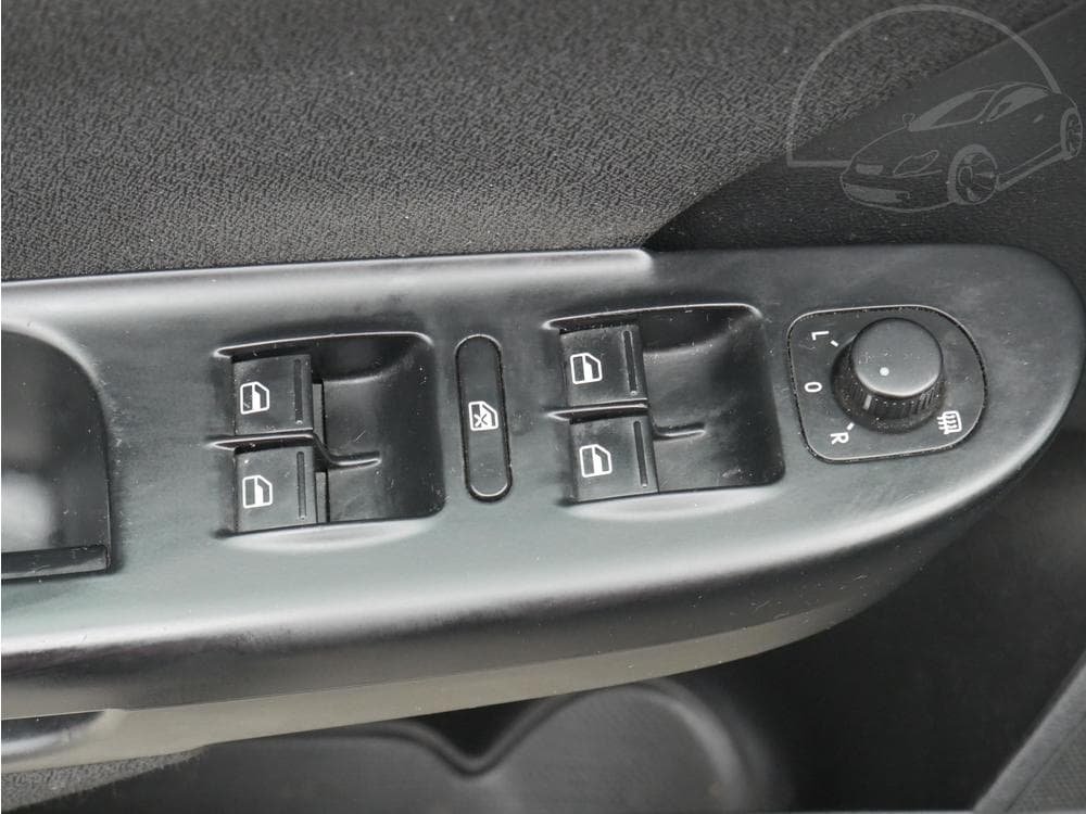 2010 Volkswagen PASSAT - 41