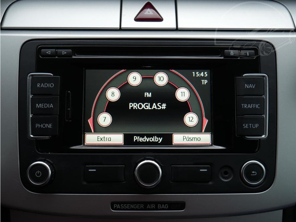 2010 Volkswagen PASSAT - 45