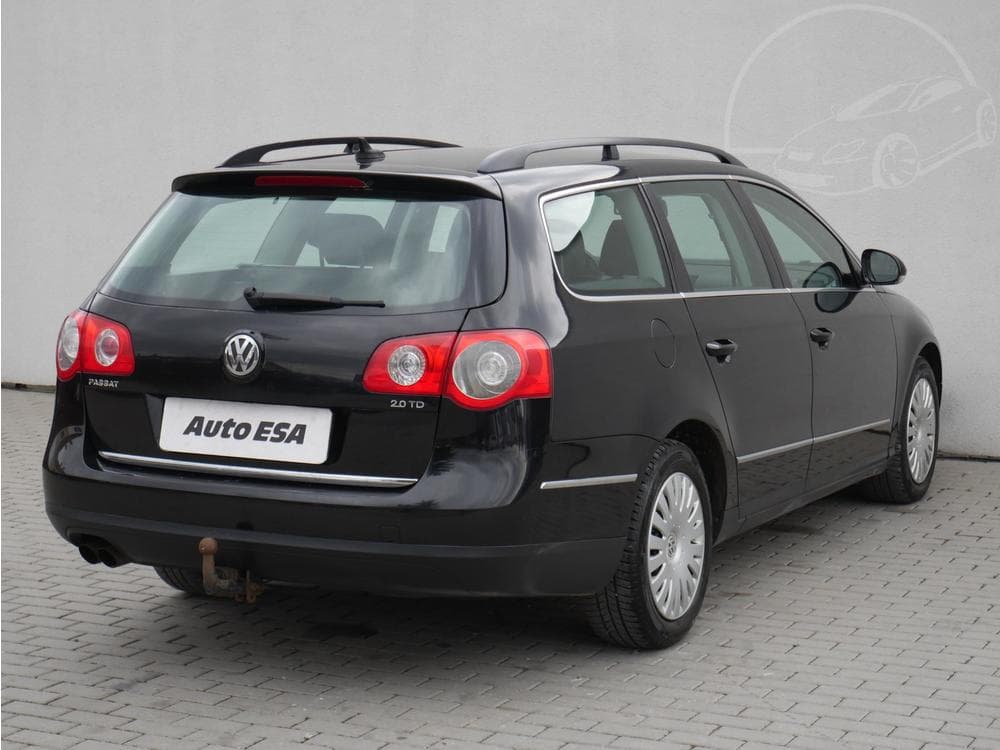 2010 Volkswagen PASSAT - 13