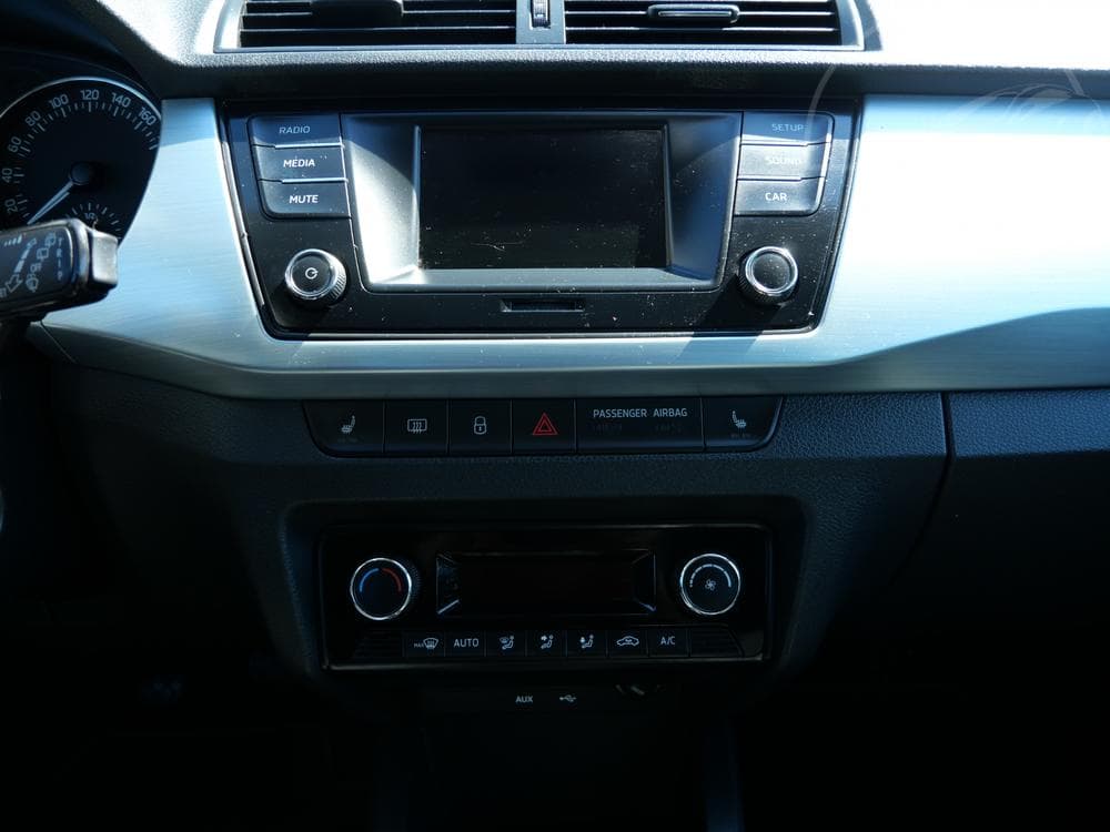 2015 Škoda FABIA - 25